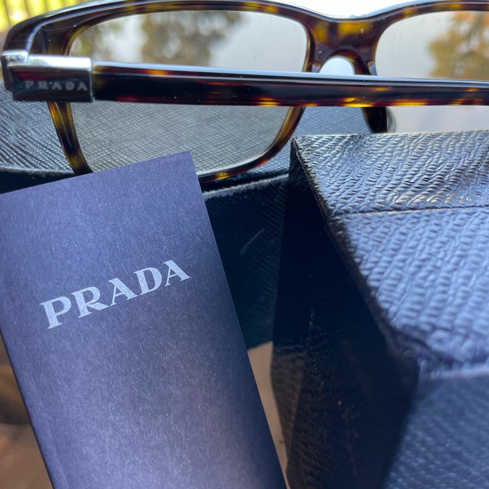 PRADA Prescription, transition lenses, no scratches. Frames, perfect condition - Picture 3 of 8